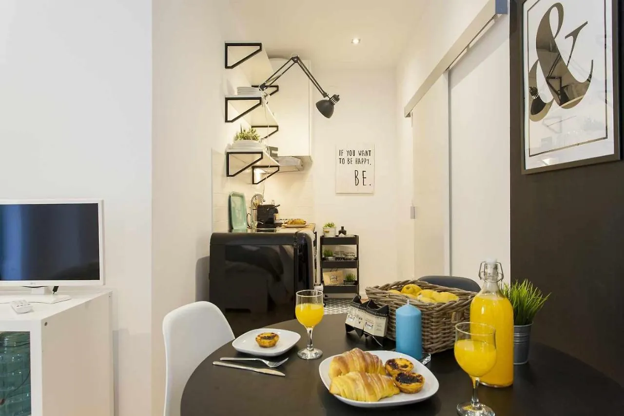 Urban Chic Studio Chiado City Center 리스본 0*,  포르투갈